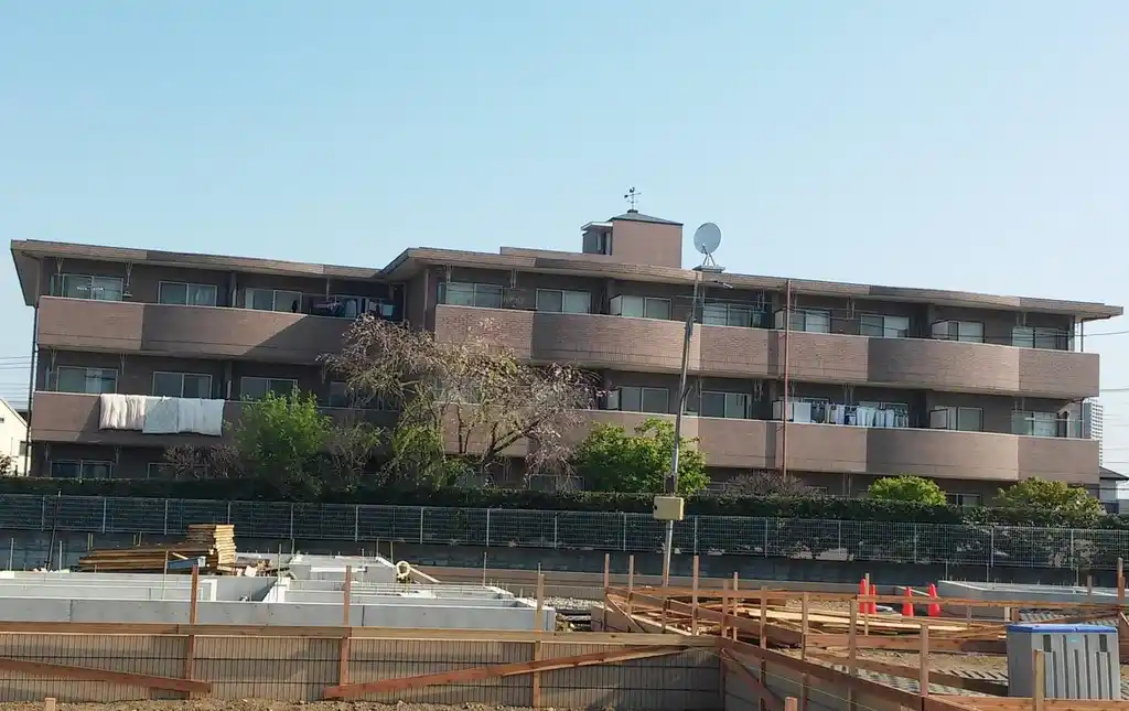 モンレーヴ染地 外観
