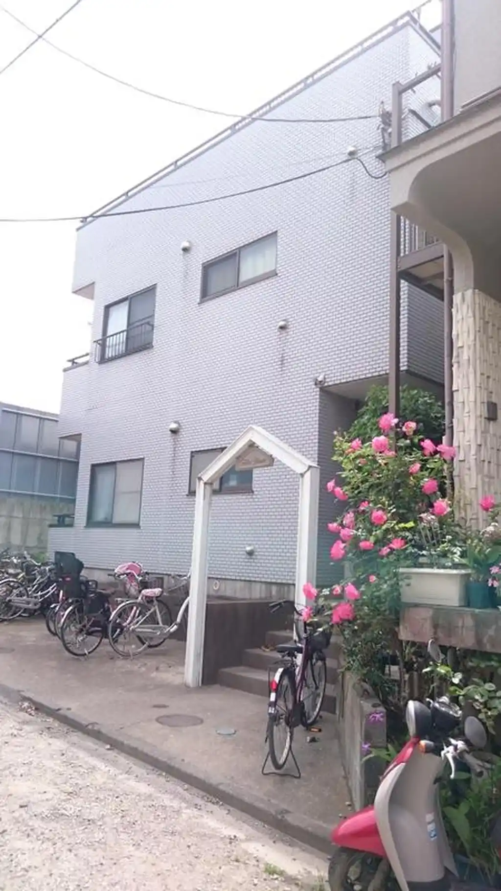 フラットユアーズ 外観