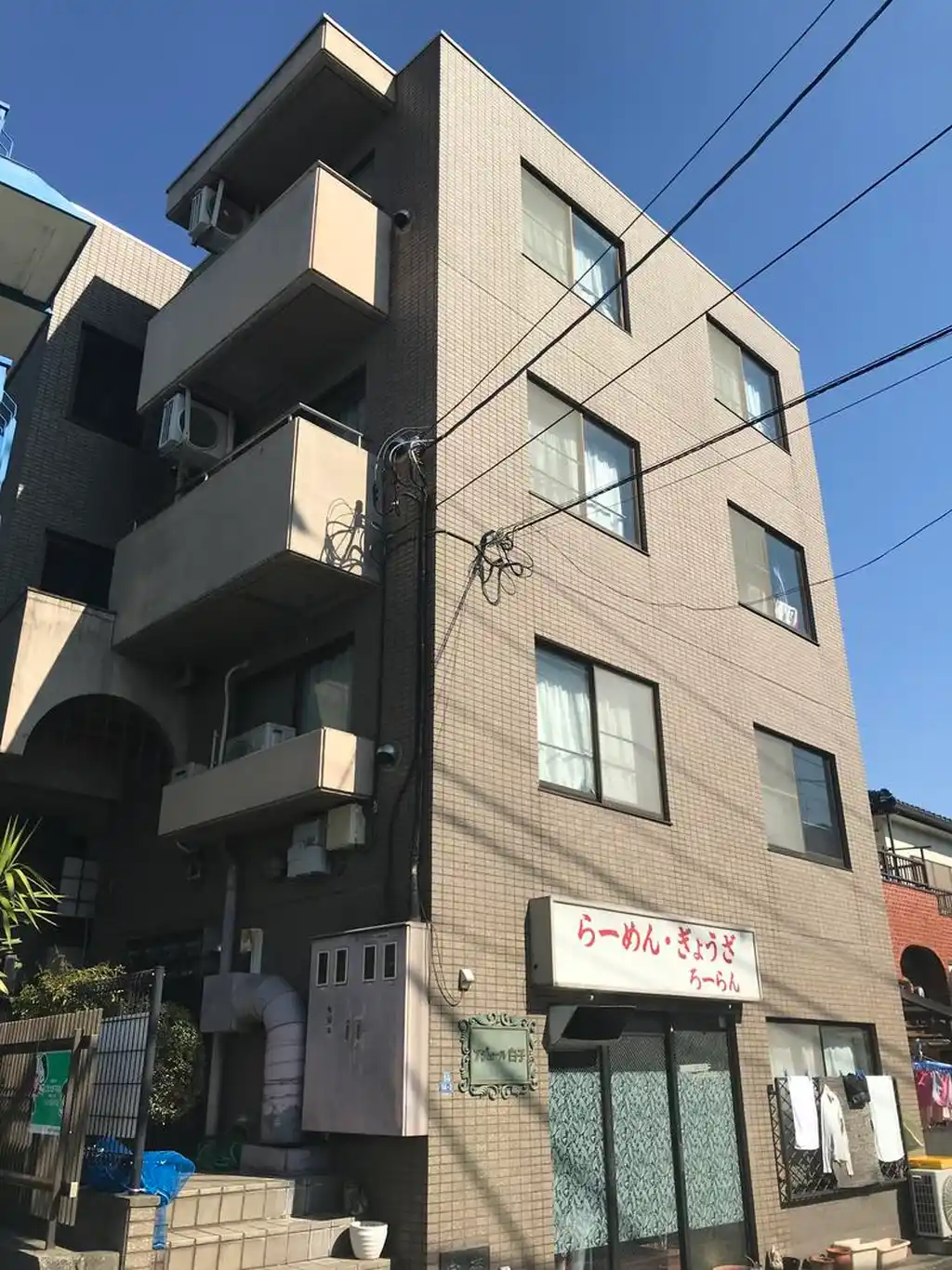アジュール白子 外観