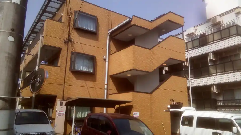 ニュークレセント 外観
