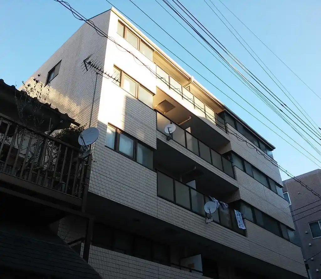 セリジェマノワール 外観