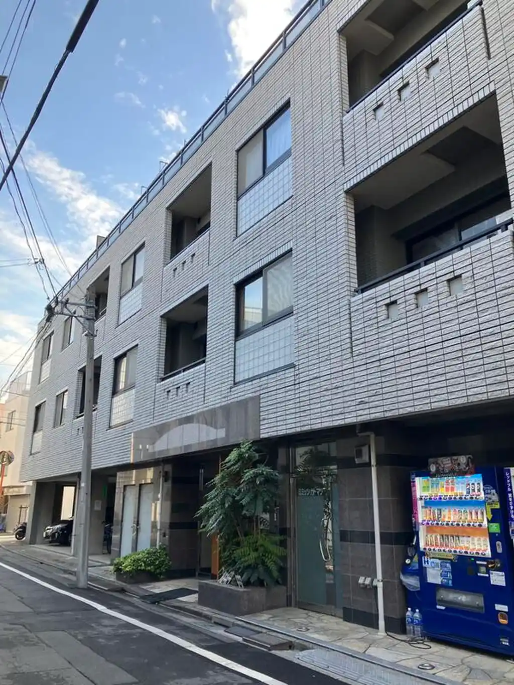 ミミッツカドマツカドマツイワタビル 外観