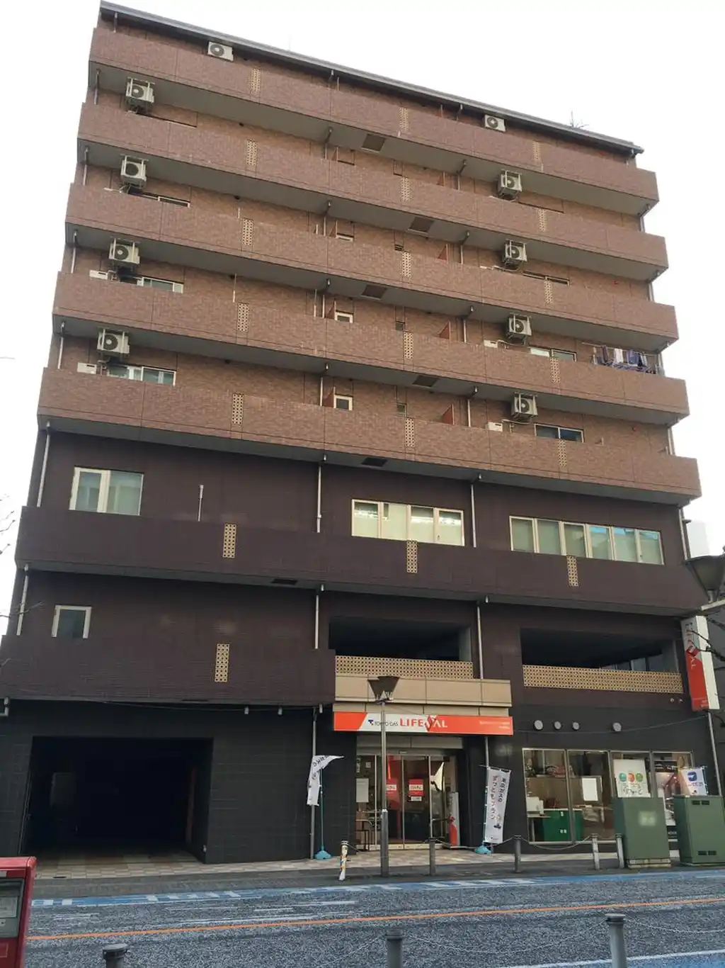 グラスワン 外観
