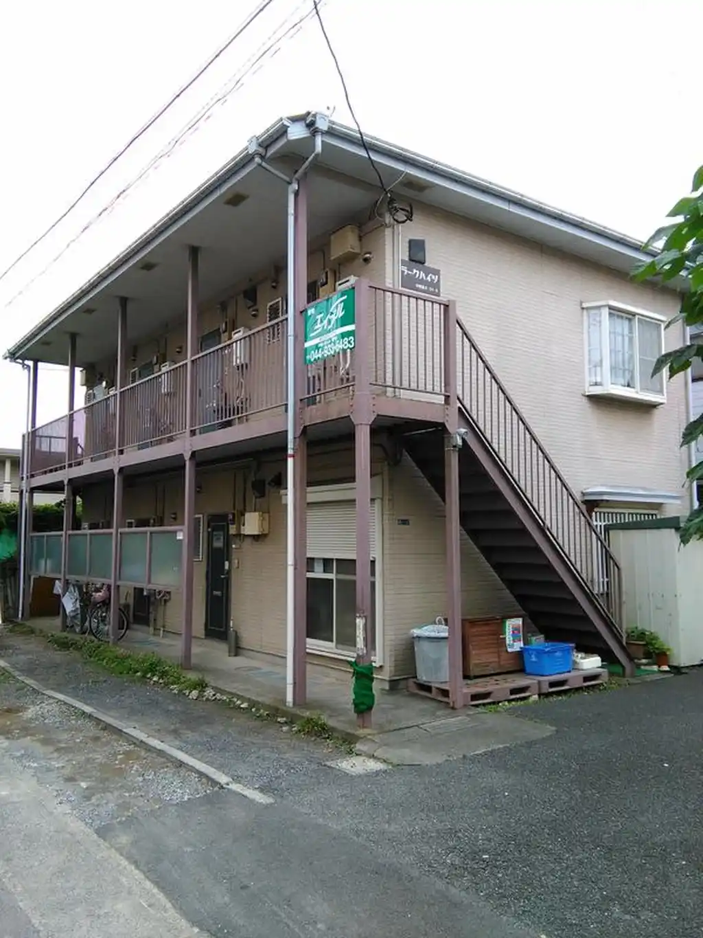 ラークハイツ 外観