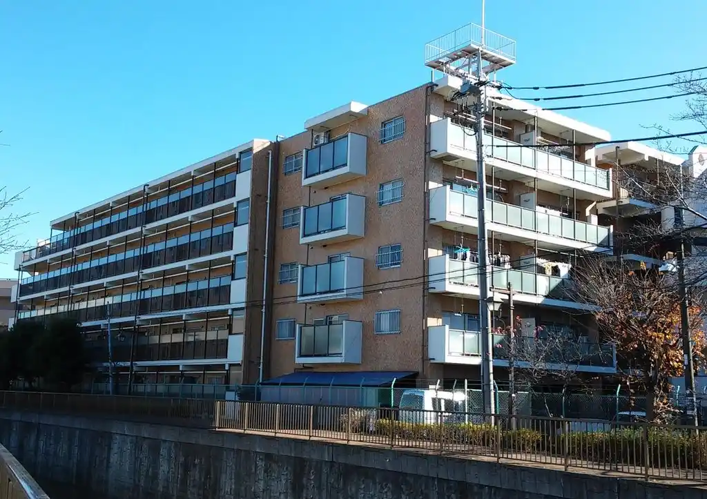 方南町ローヤルコーポ 外観