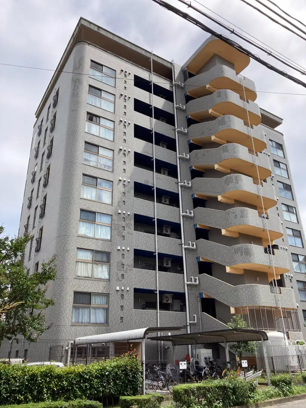 ラトゥールレジュモー 外観