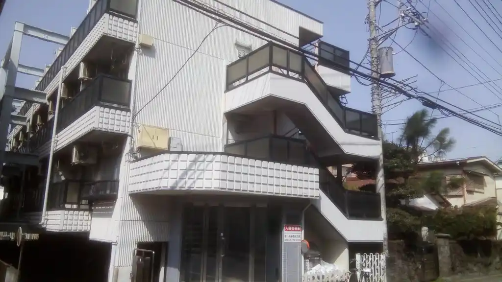 メゾンうちで相模原 外観