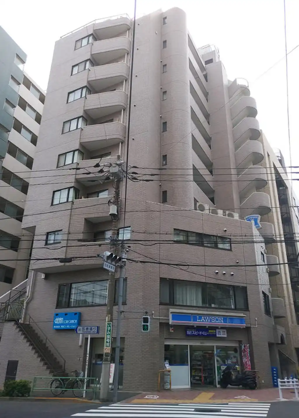 アベニュー世田谷 外観