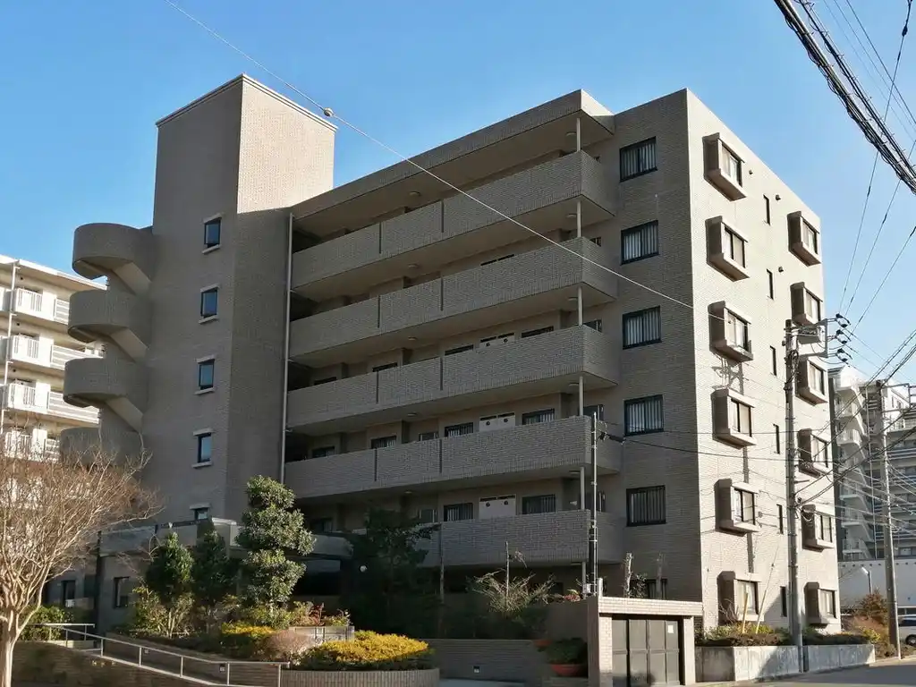 セレブレイト1 外観