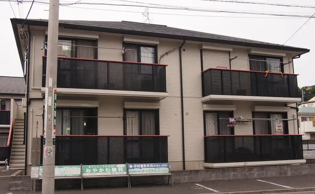 LAURELISHIZAKIII 外観