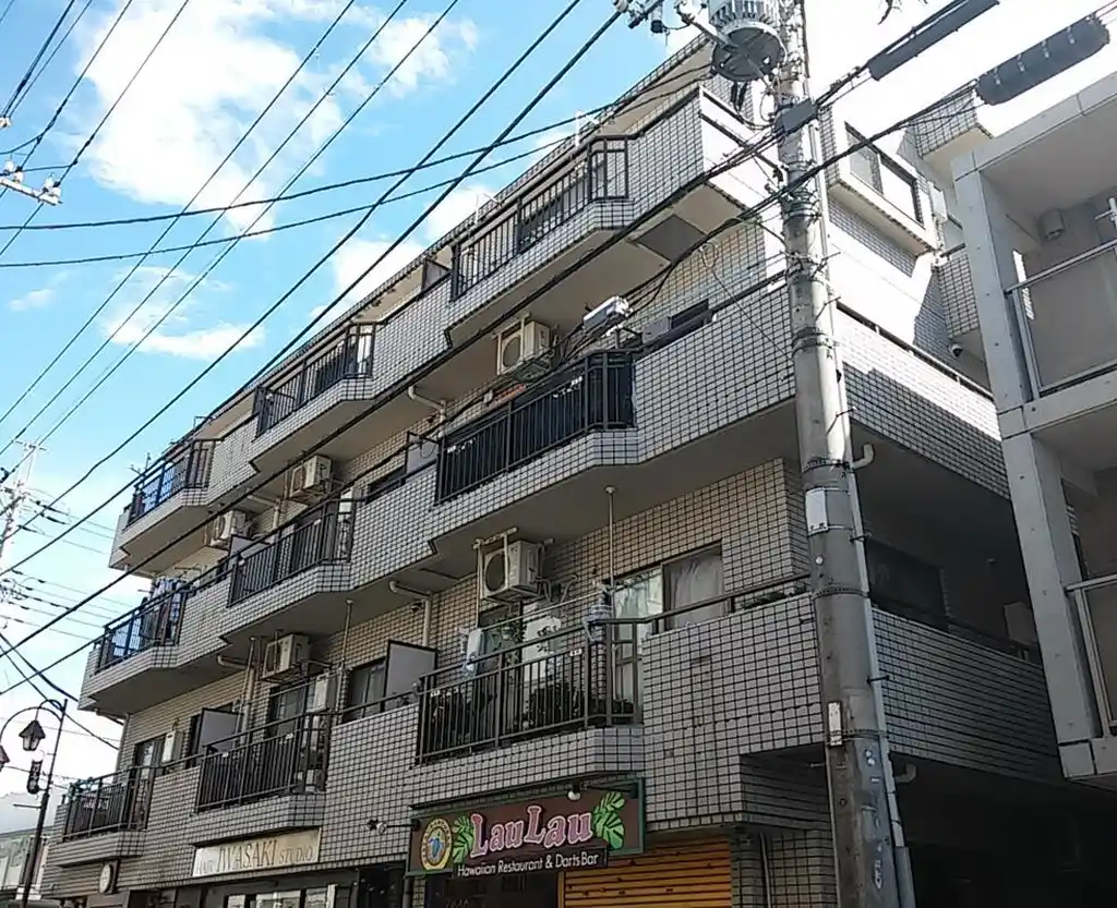 コーラルハイム大倉山 外観