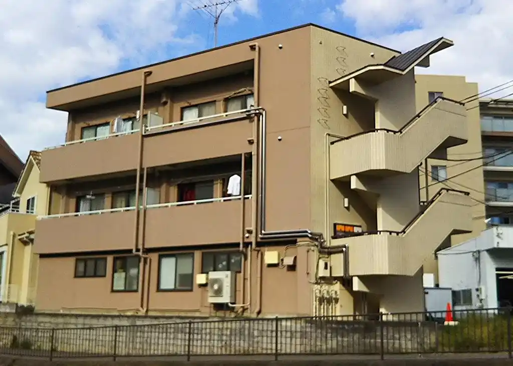 ハイツ・イーグル 外観