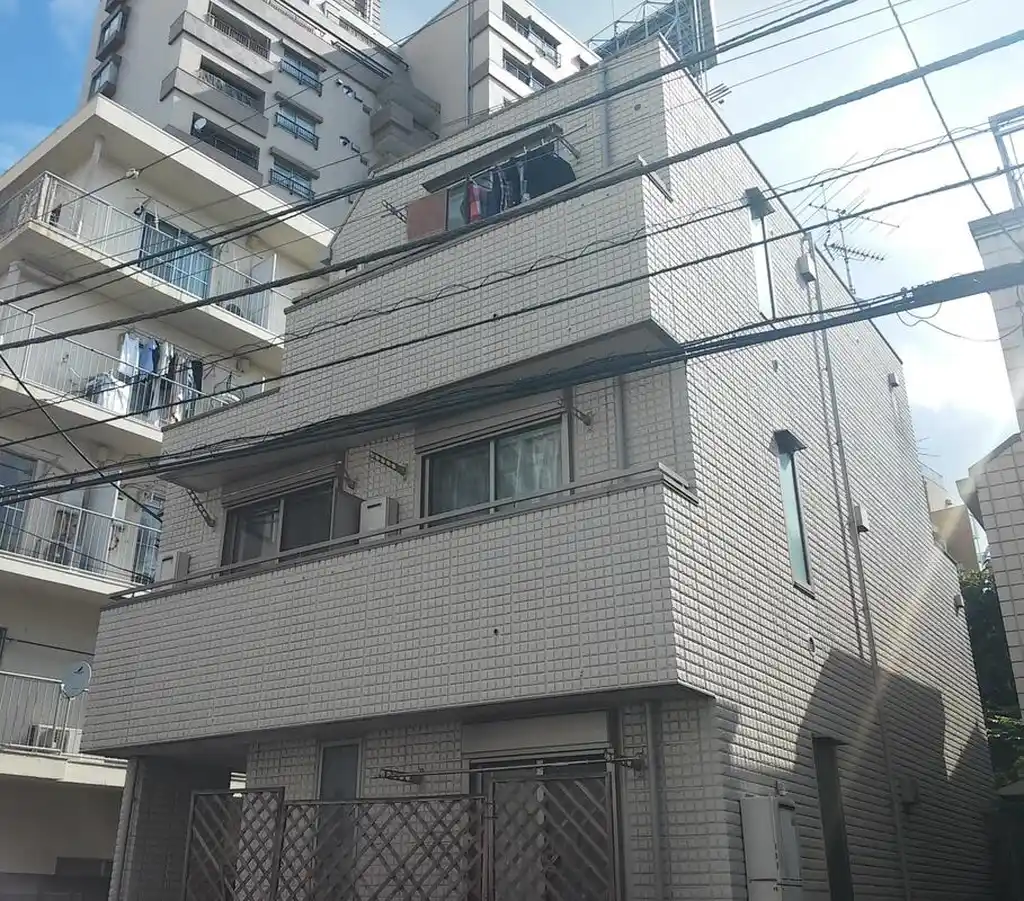 デルソン 外観
