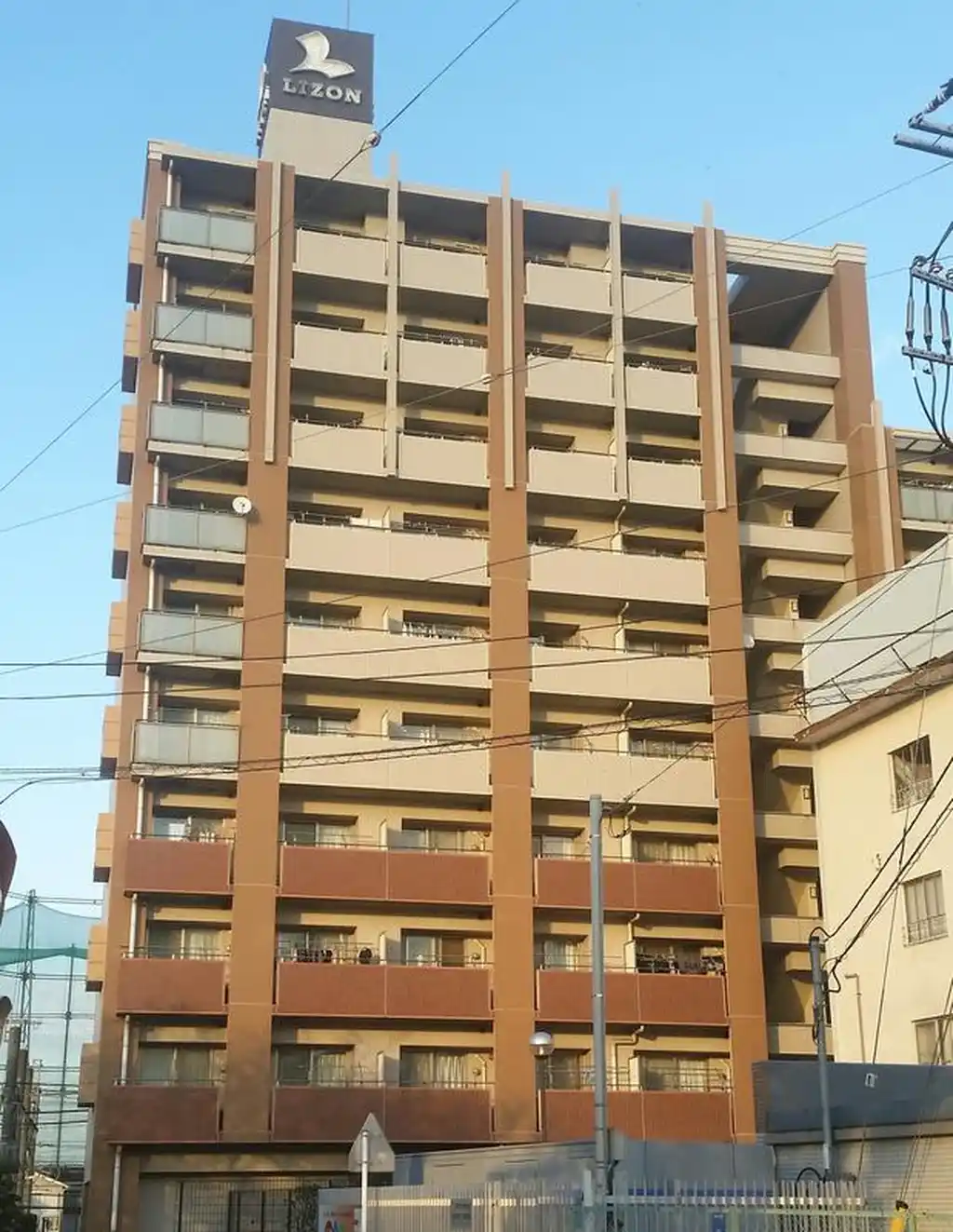 フレール 外観