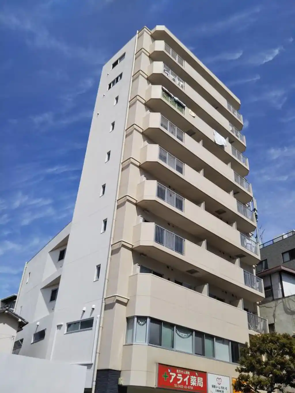 シャルマン三鷹 外観