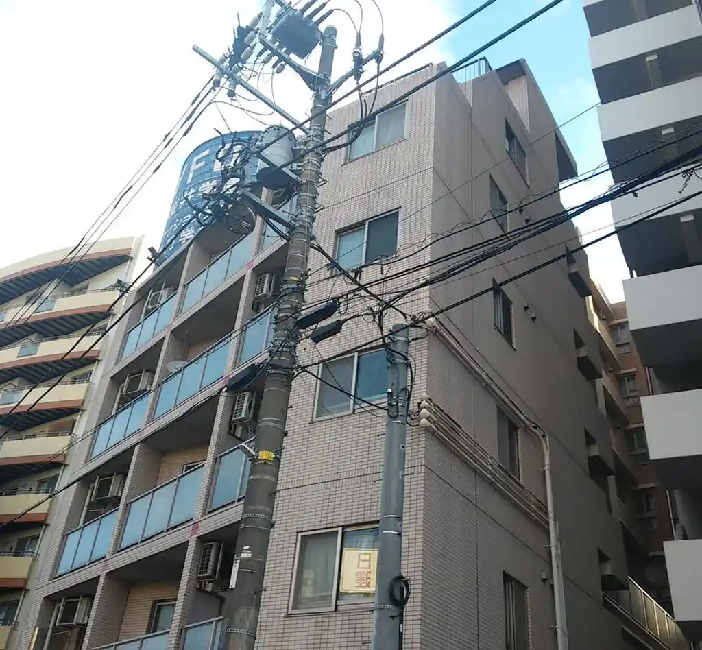 アステラス 外観