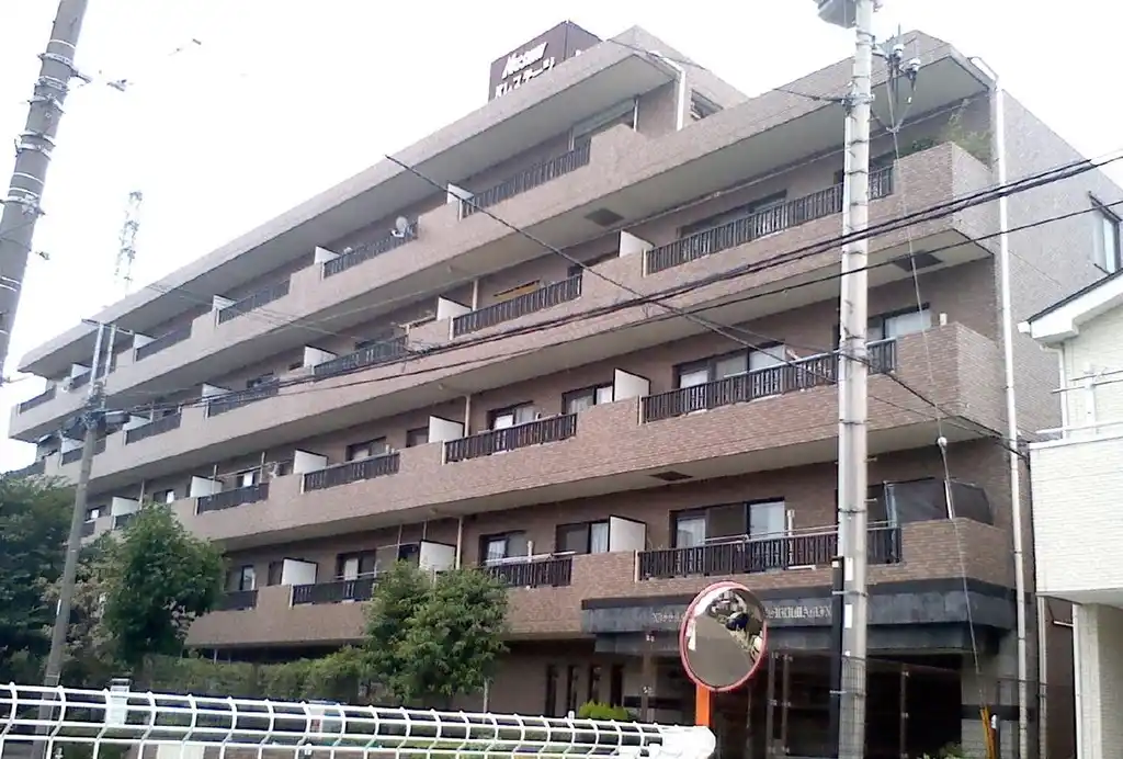 日神パレステージ鶴間南 外観