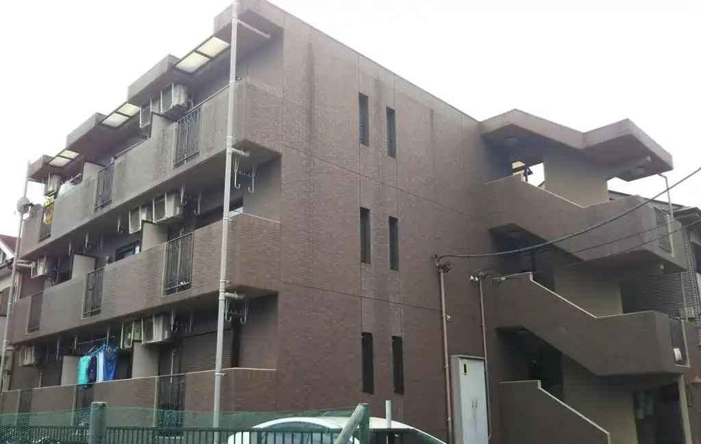 ブロムストIII 外観