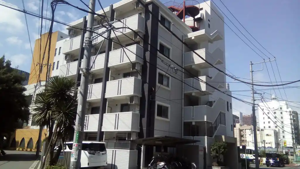 TRE PONTI 外観