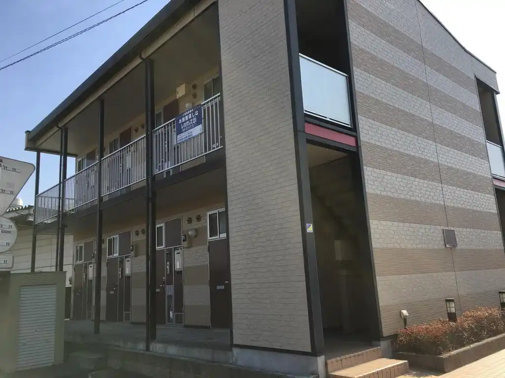 レオパレス鶴ヶ島 外観