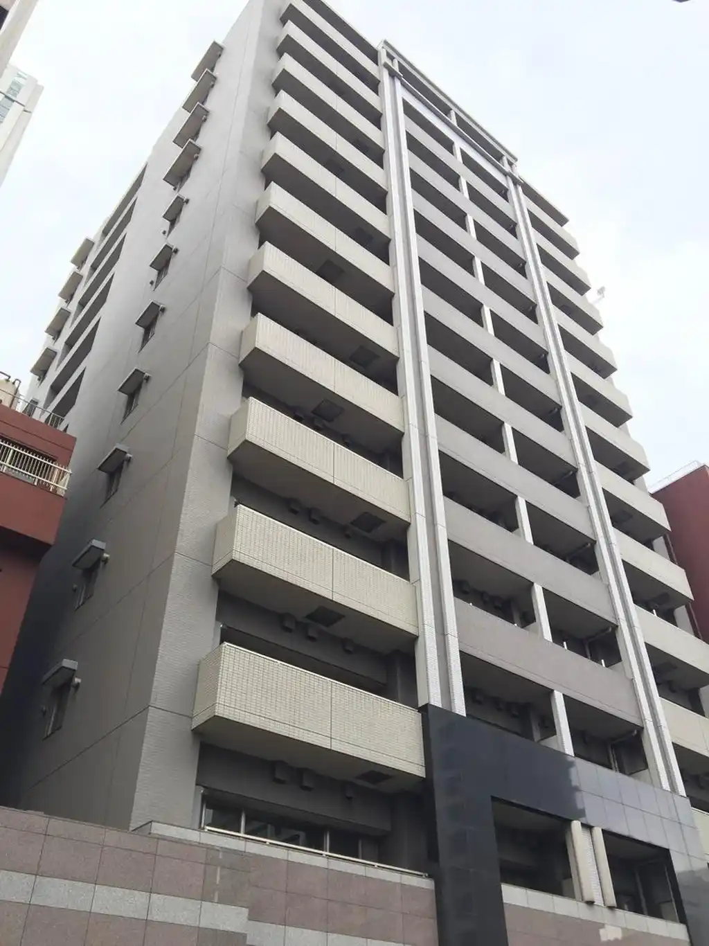 ファミールグラン銀座4丁目オーセンティア 外観