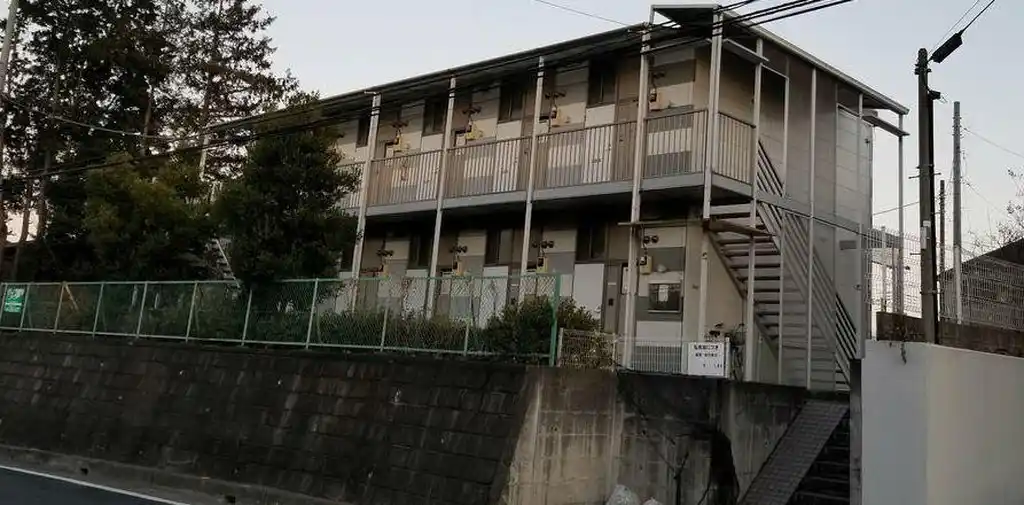 レオパレスサニーヒルツカサ 外観