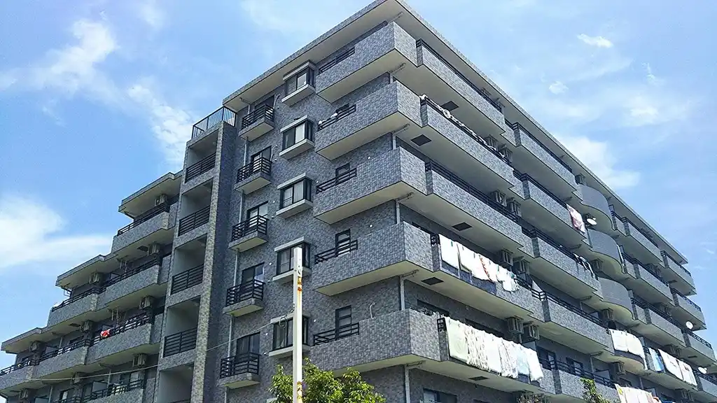 アトラクトマンショントムロ 外観