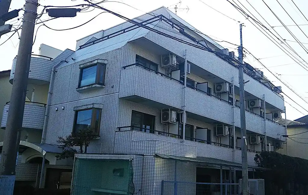 エヴェナール横浜 外観