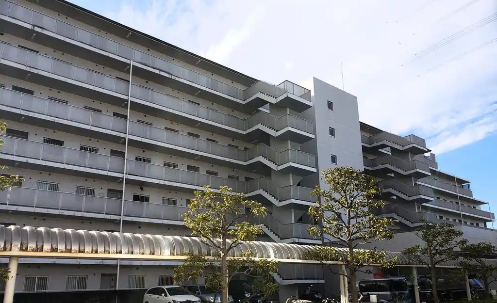グロリオール里見壱番館 外観