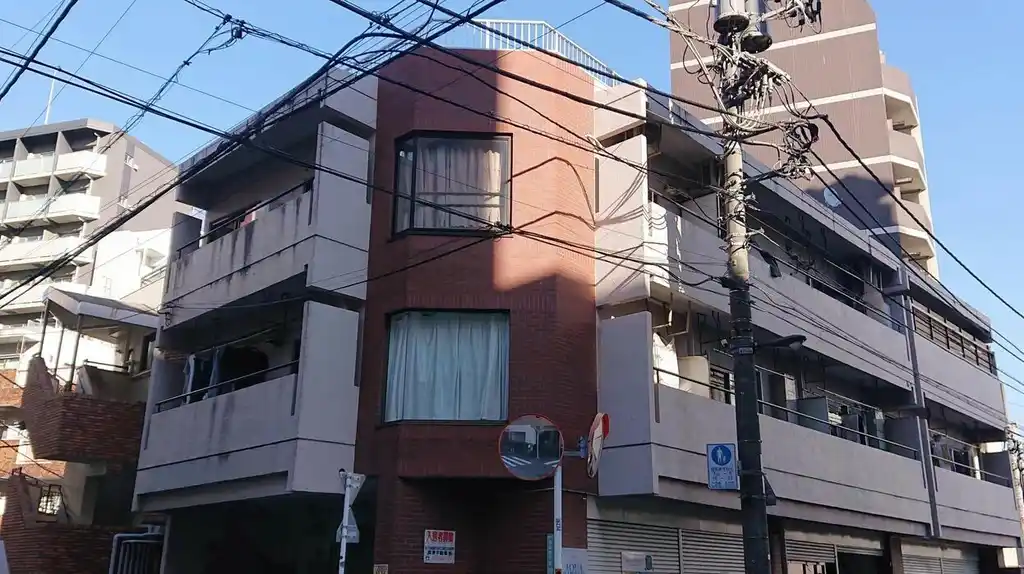 ドーモ・デ・フローロ 外観