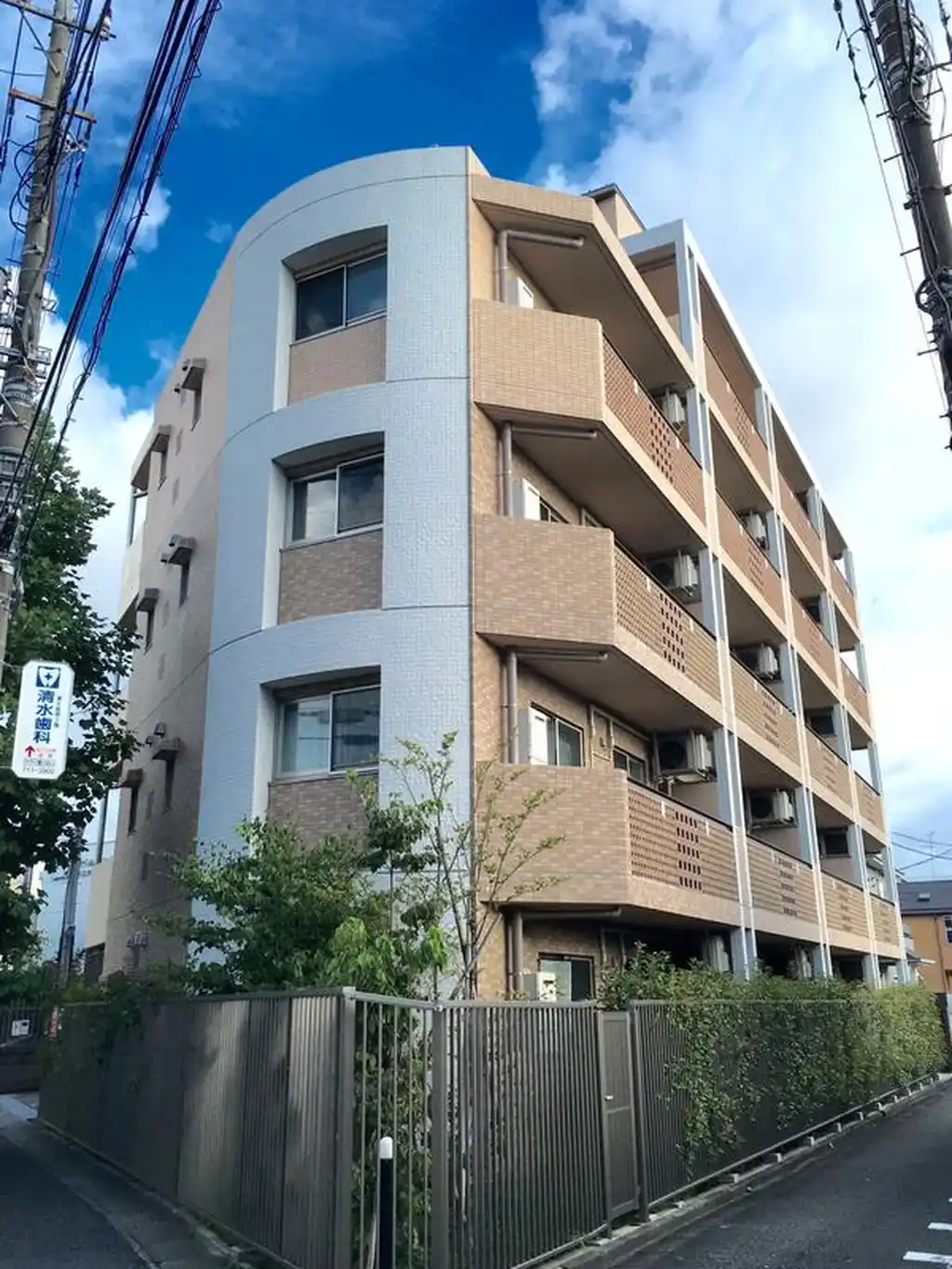 エバーブルーム 外観