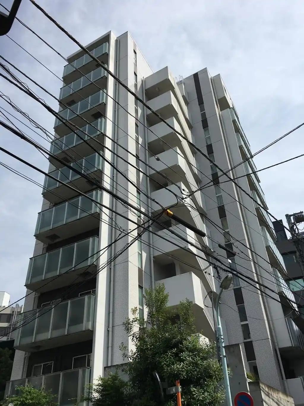 R7 外観