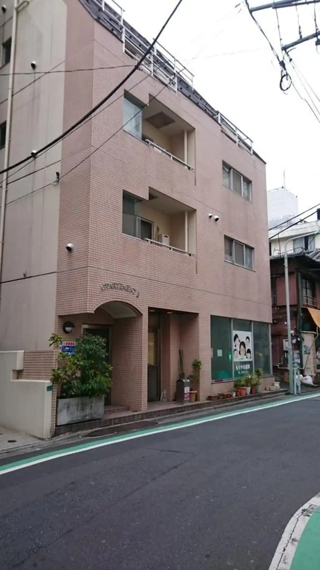 アパルトマン2 外観