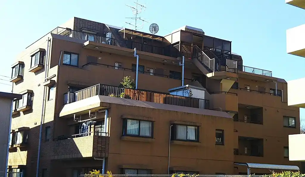 スターロワイヤル稲城 外観