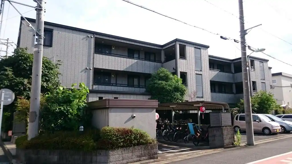 リスト・メゾン南浦和 外観