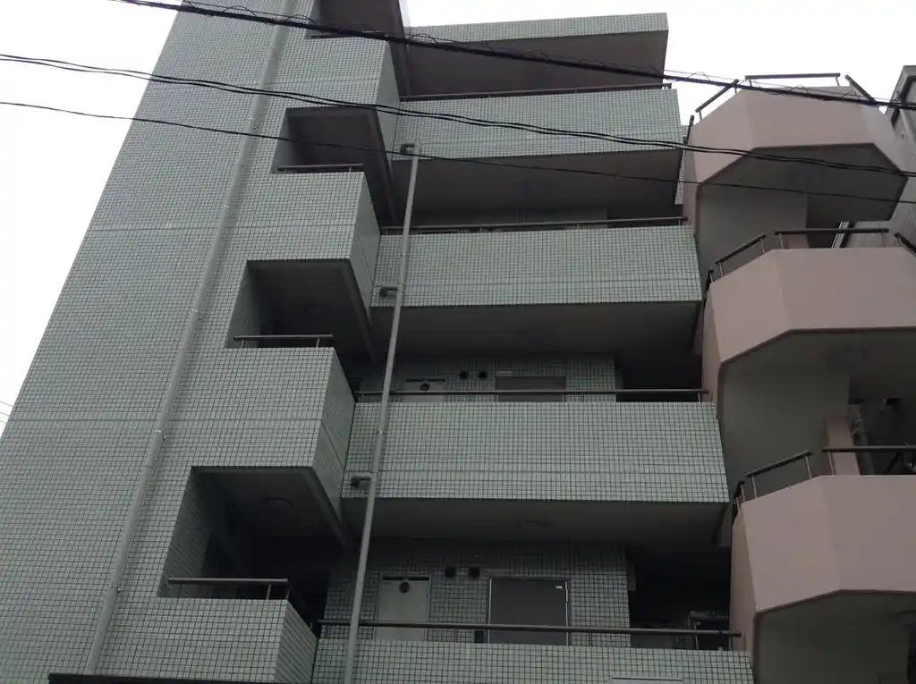 カラヴェル目白 外観
