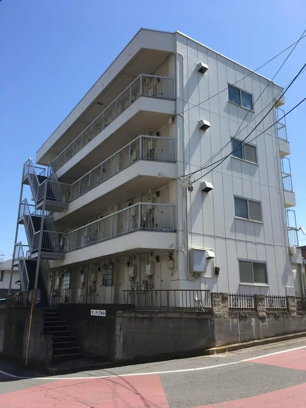 サンライズ多田 外観