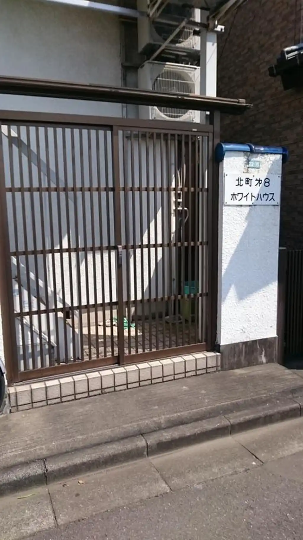 第8ホワイトハウス 外観