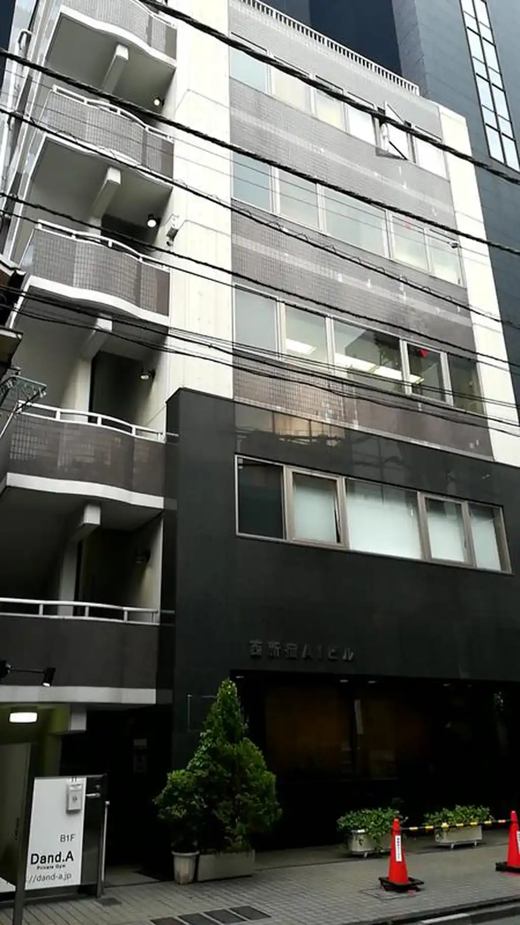 西新宿AIビル 外観