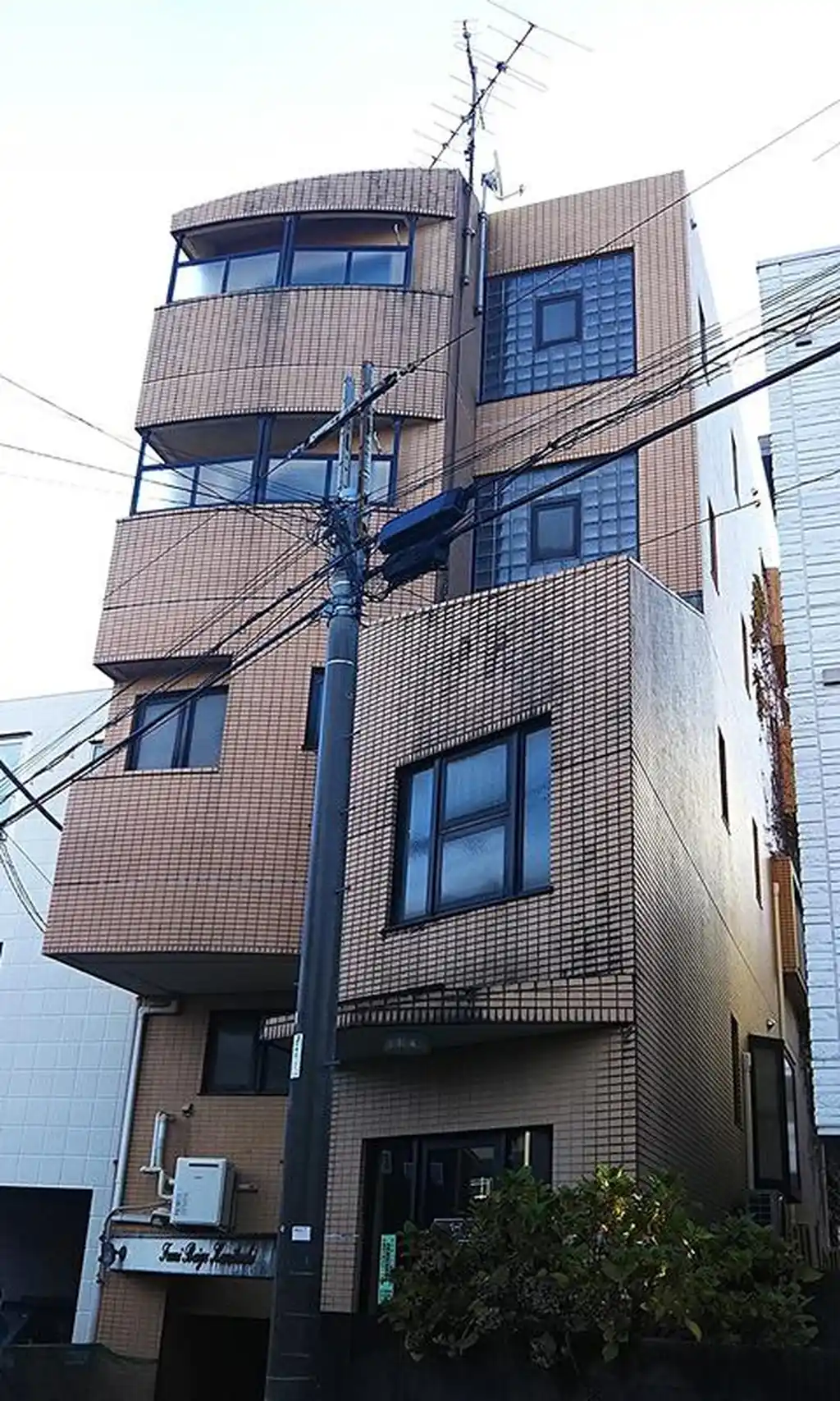 フミ・ベージュ国立 外観