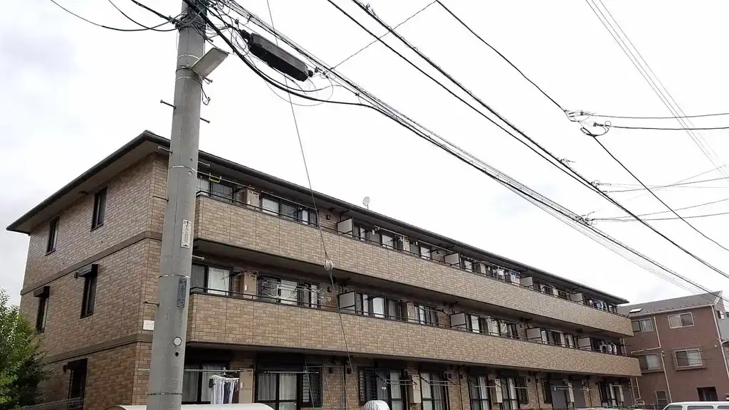 インクローバー 外観