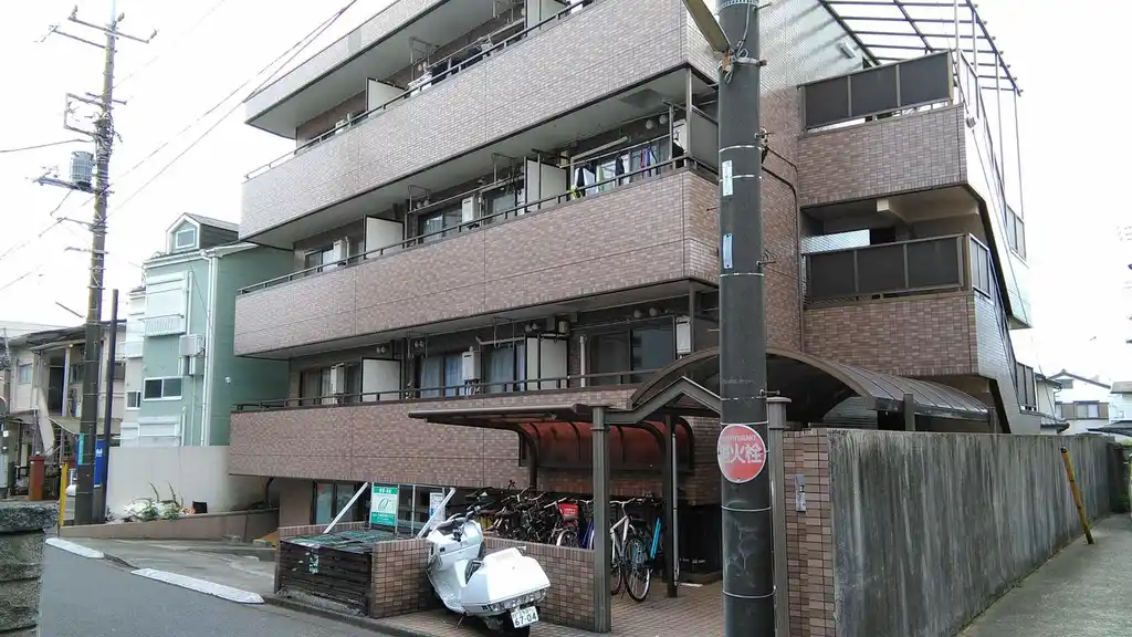 ユーハイムサガミ 外観