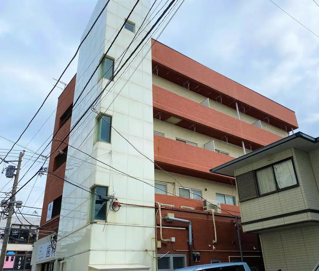 茅ヶ崎三紫ビル 外観