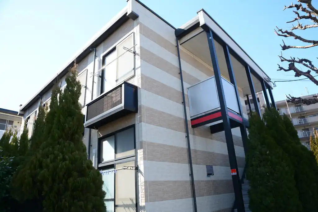 REOPAヨロズヤF 外観