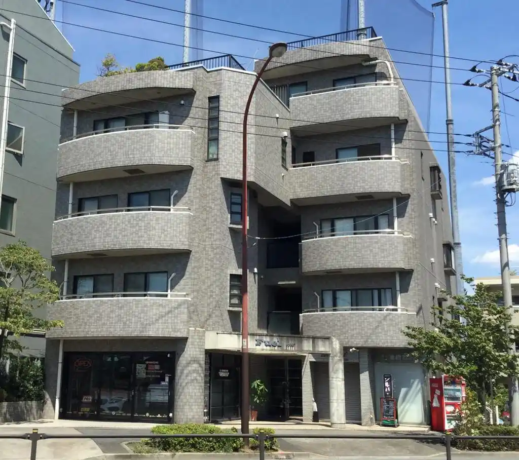 フュエル 外観