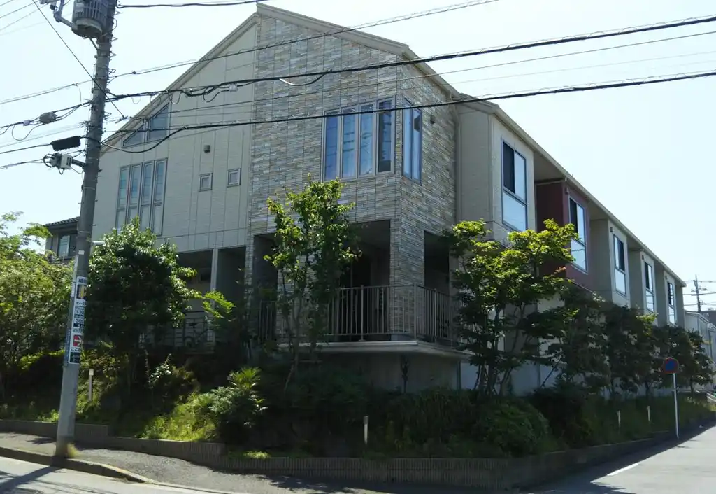 シャロンドあざみ野 外観