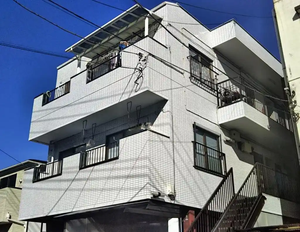 千信ハイツ 外観