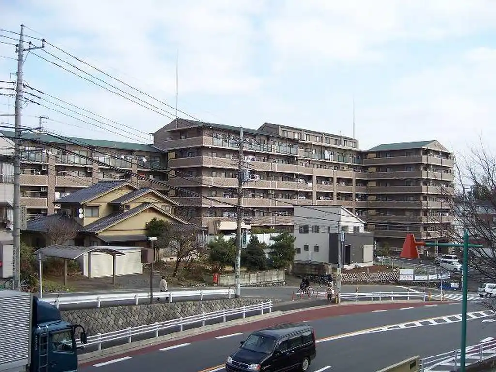 モラーダ厚木プレステージ 外観