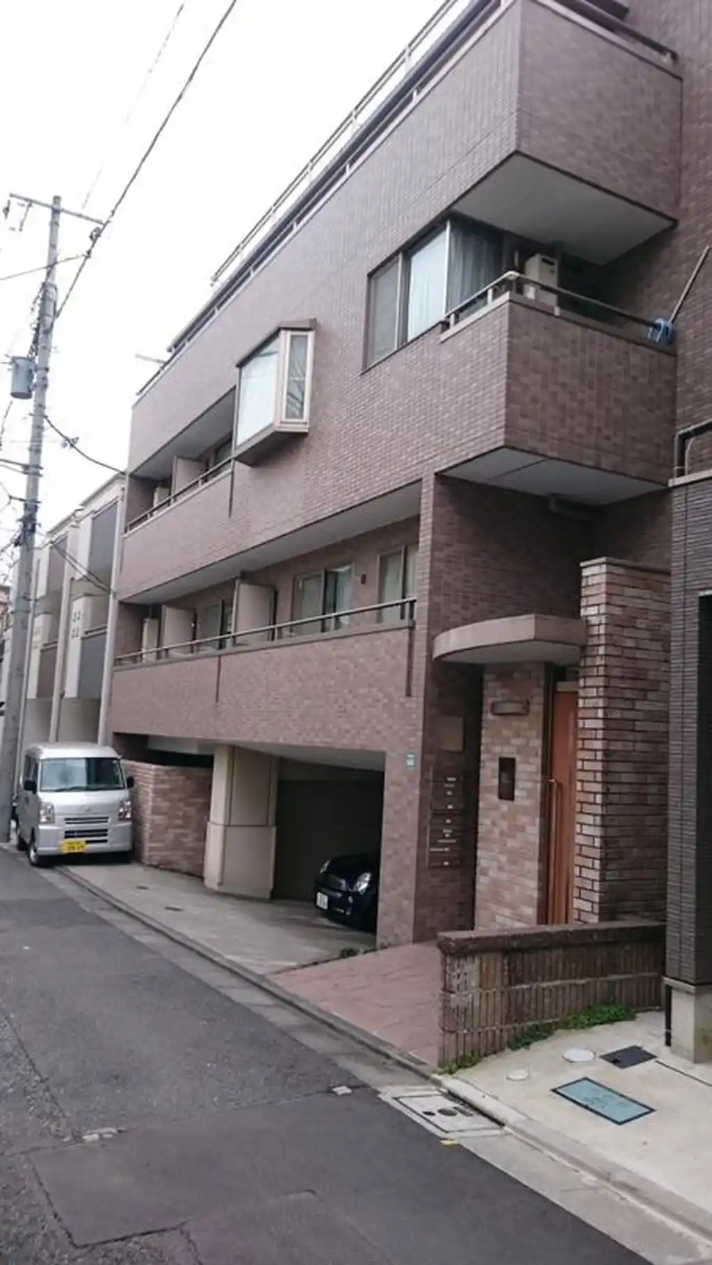 T-マークコート 外観