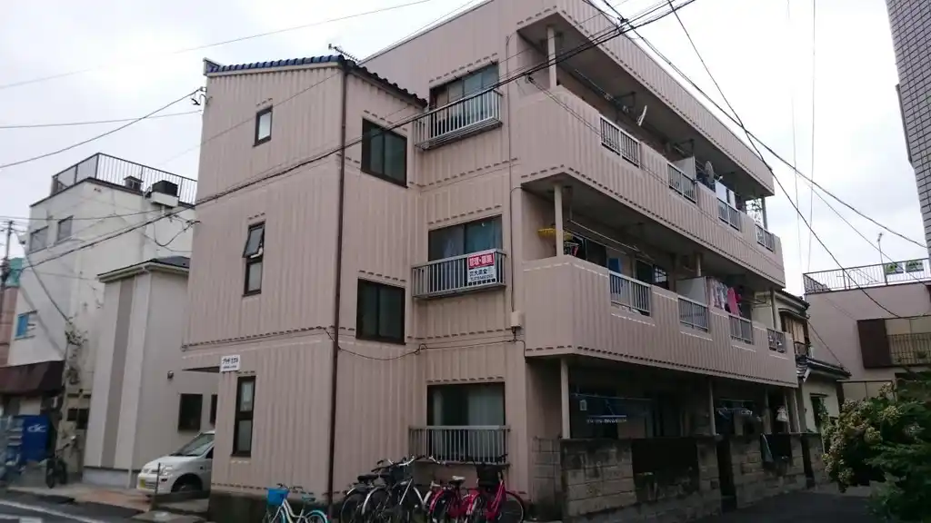 プラザスズキ 外観